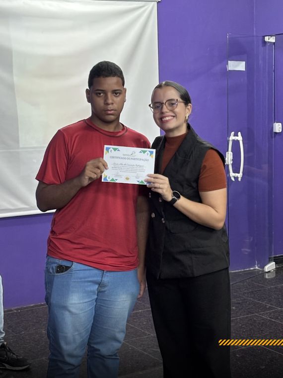 Jovem em primeiro emprego